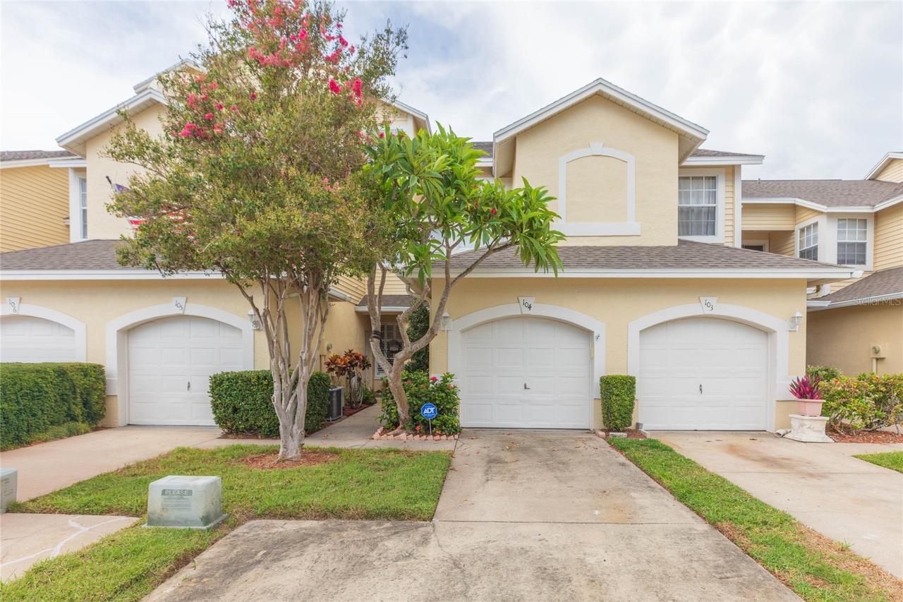 1050 Starkey Rd. #104, Largo, FL 33771