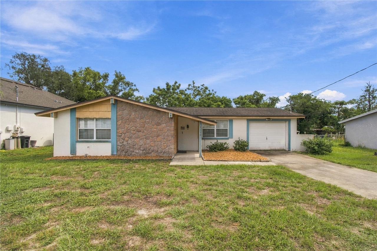 1110 E Boyer St., Tarpon Springs, FL 34689