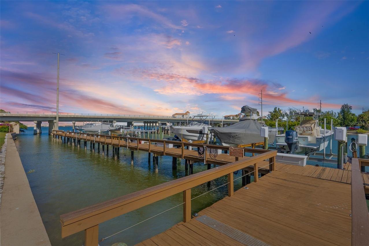 4780 Brittany Dr. #11, St Petersburg, FL 33715