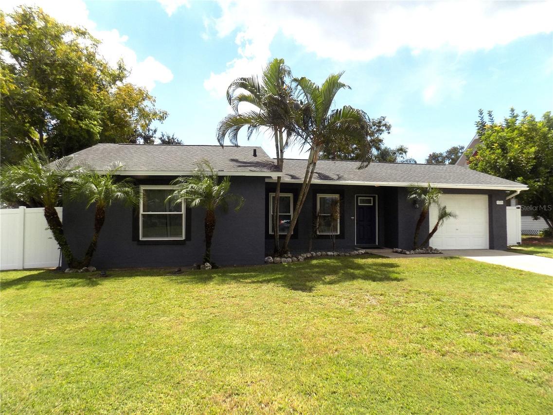 11606 79th Ave., Seminole, FL 33772