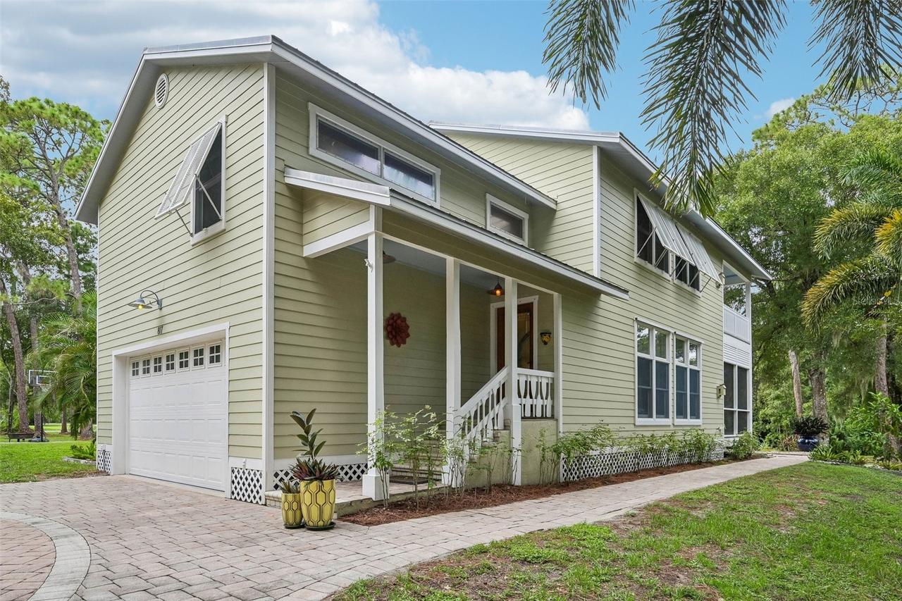 817 Oak Vista Dr., Sarasota, FL 34232