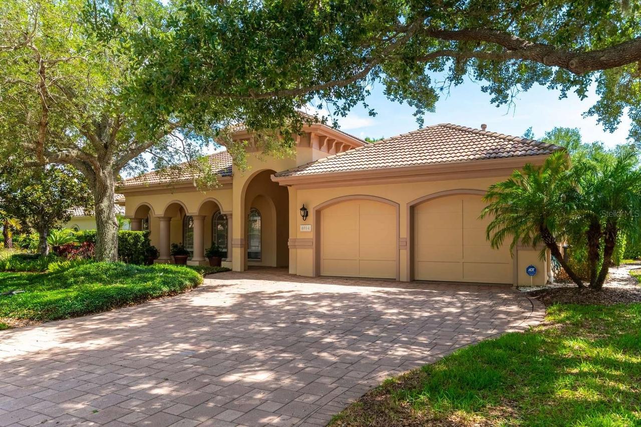 6914 Stanhope Pl., Bradenton, FL 34201