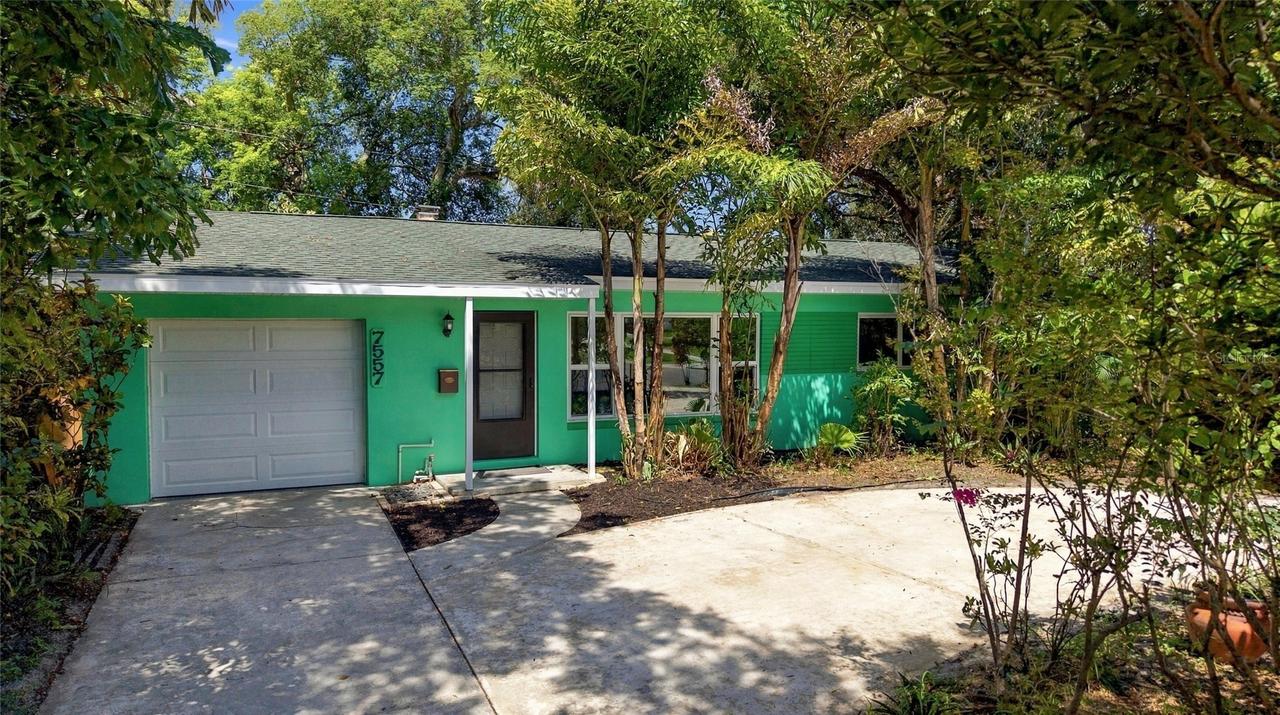 7557 N 18th Ave., St Petersburg, FL 33710