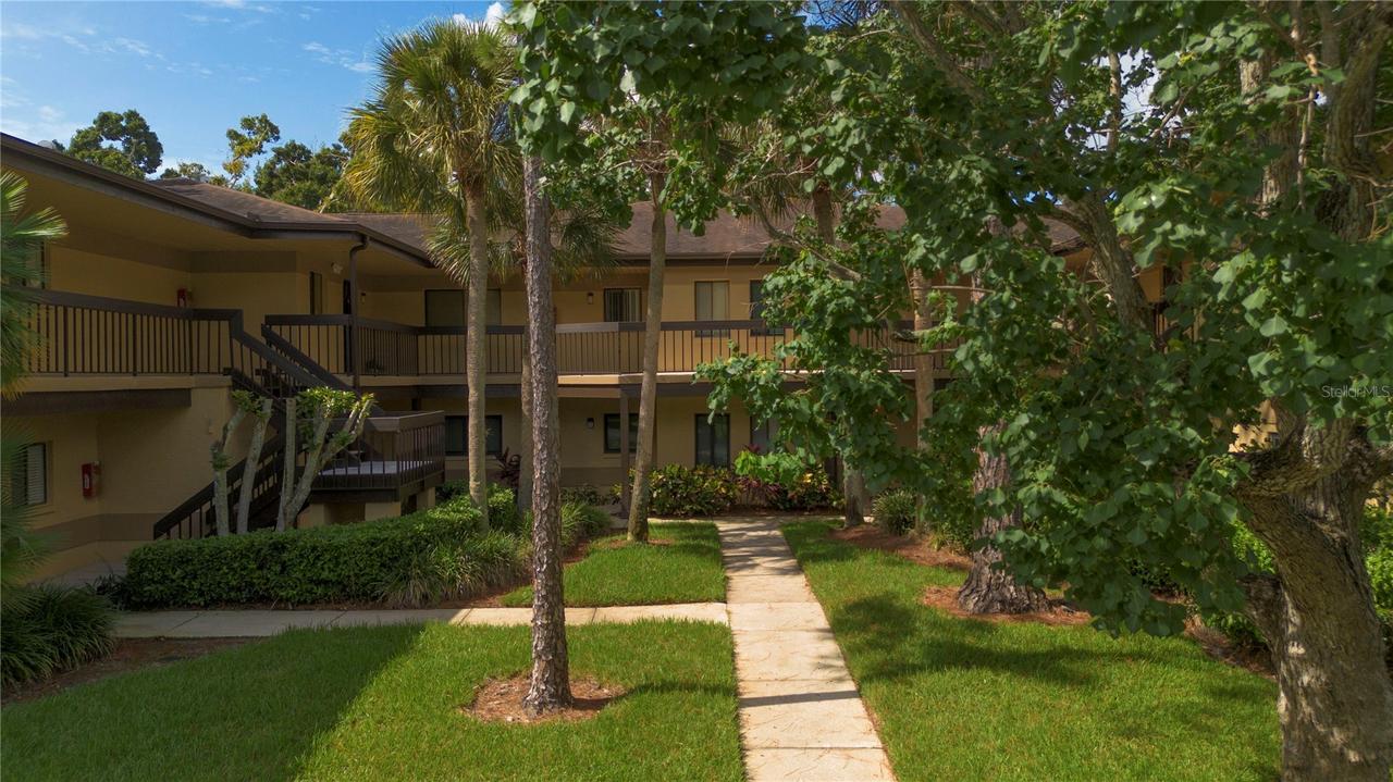 2689 Sabal Springs Cir. #102, Clearwater, FL 33761