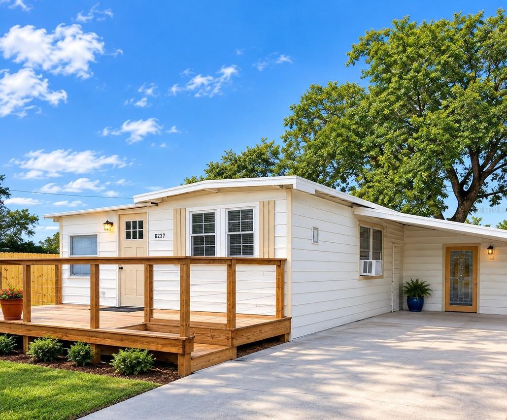 6237 New York St., Zephyrhills, FL 33542