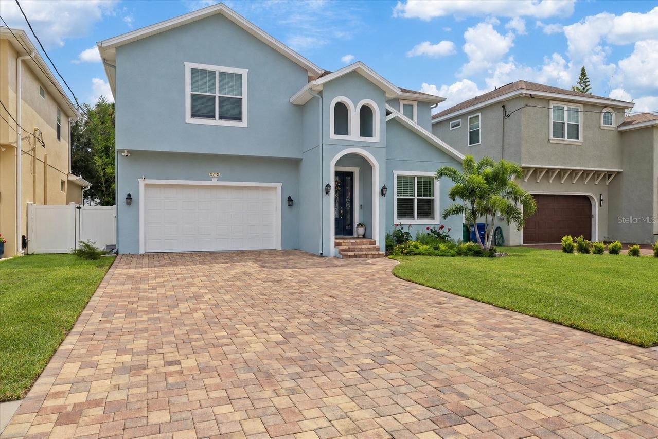2712 W Gray St., Tampa, FL 33609