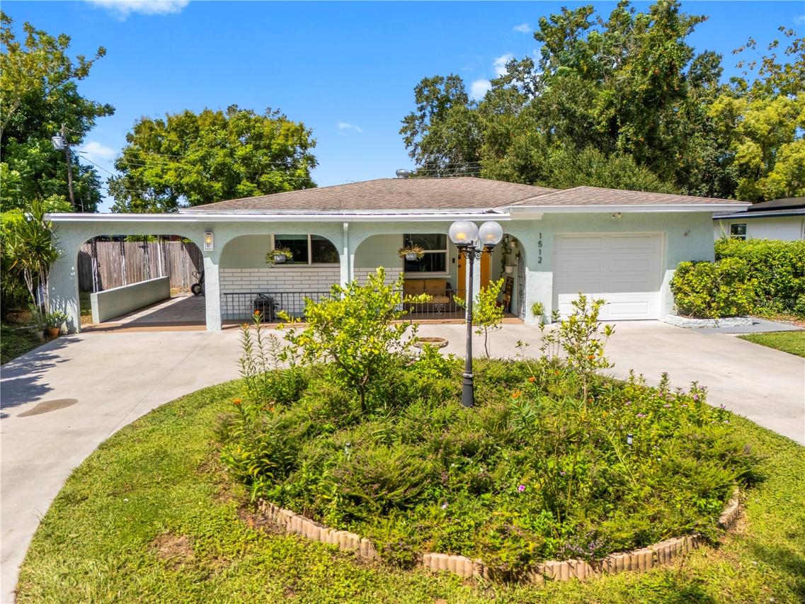 1512 Country Ln., Clearwater, FL 33759