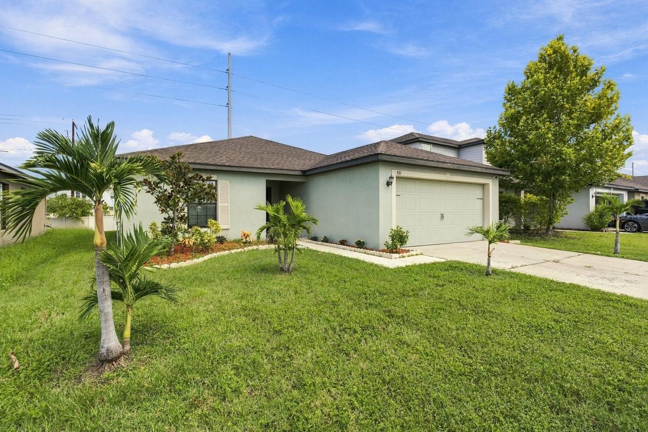 810 Chatham Walk Dr., Ruskin, FL 33570
