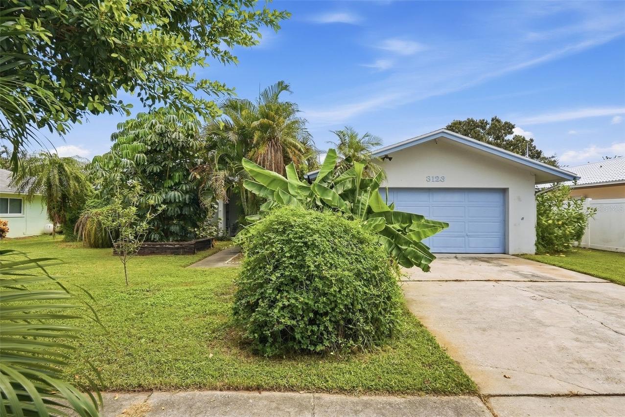 3123 62nd St., St Petersburg, FL 33710