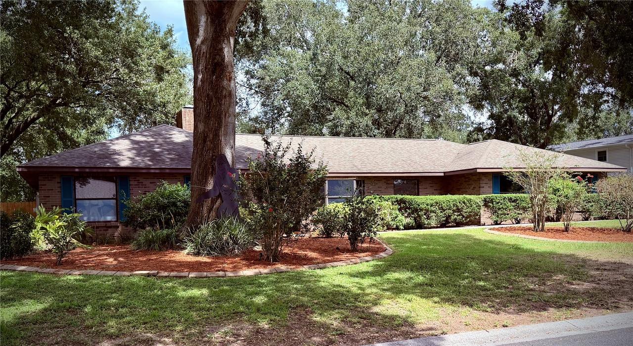 4104 Brooke Dr., Valrico, FL 33594