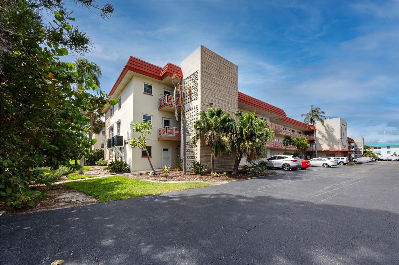 5840 30th Ave. #201, Gulfport, FL 33707