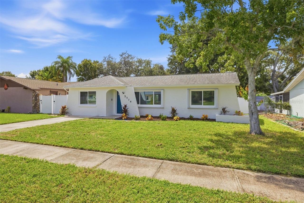 2714 Mary Sue St., Largo, FL 33774