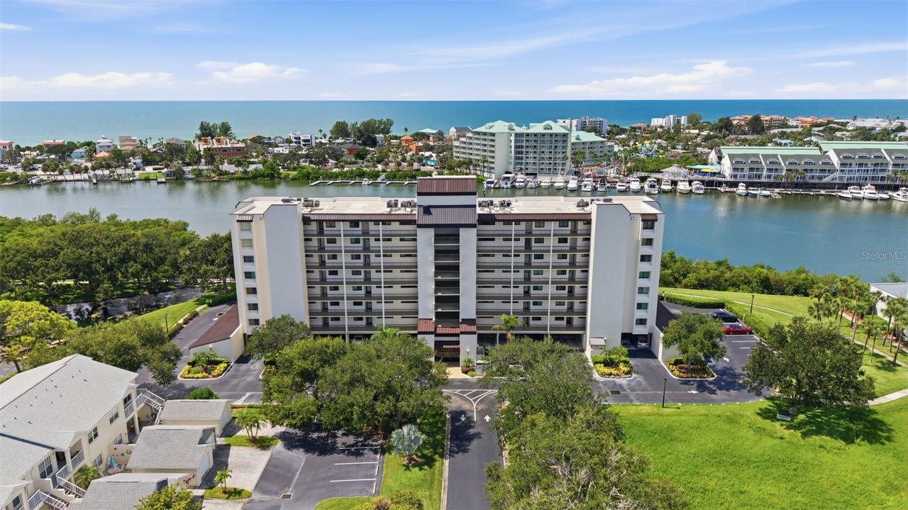 11730 Shipwatch Dr. #207, Largo, FL 33774