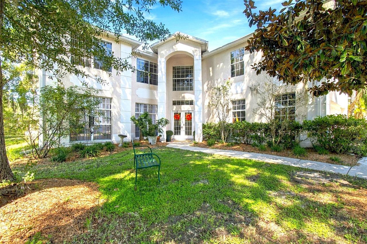 8102 Stonefield Way, Tampa, FL 33635