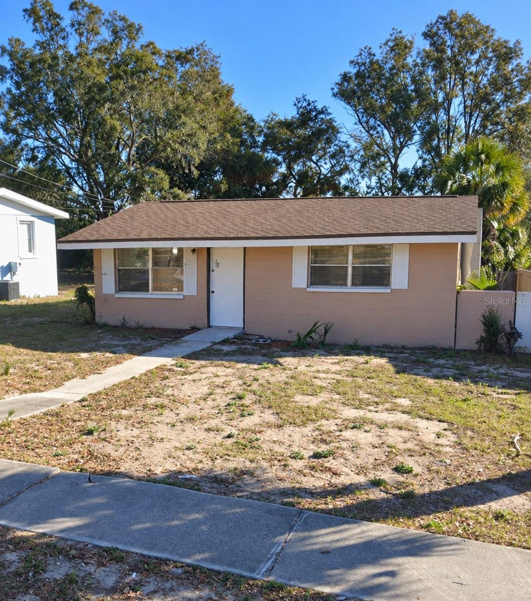 615 North Ave., Tarpon Springs, FL 34689