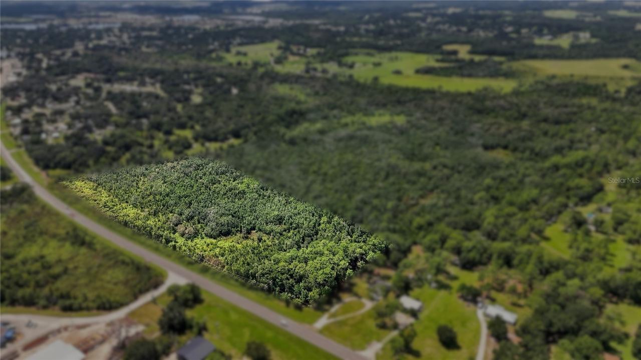 Commonwealth Ave., Polk City, FL 33868