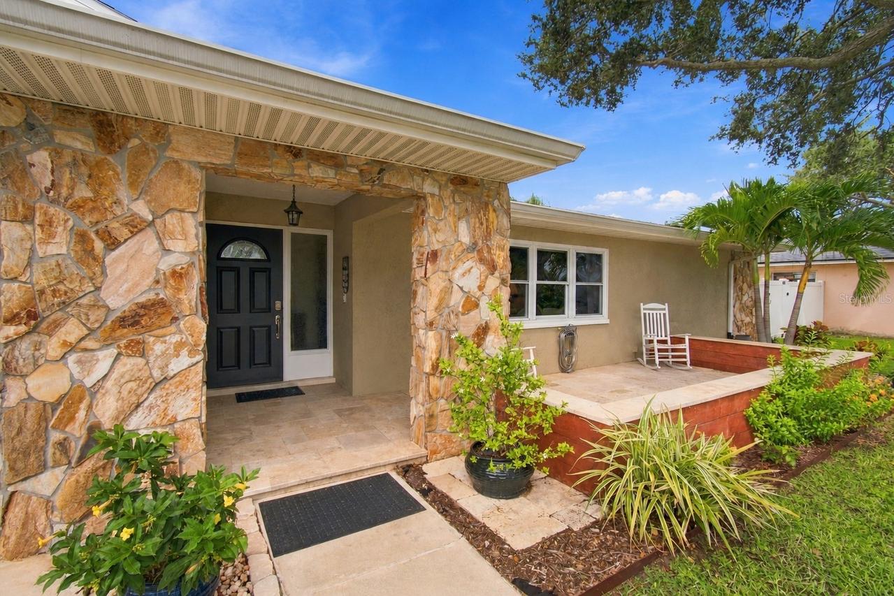 1967 Arvis Cir., Clearwater, FL 33764