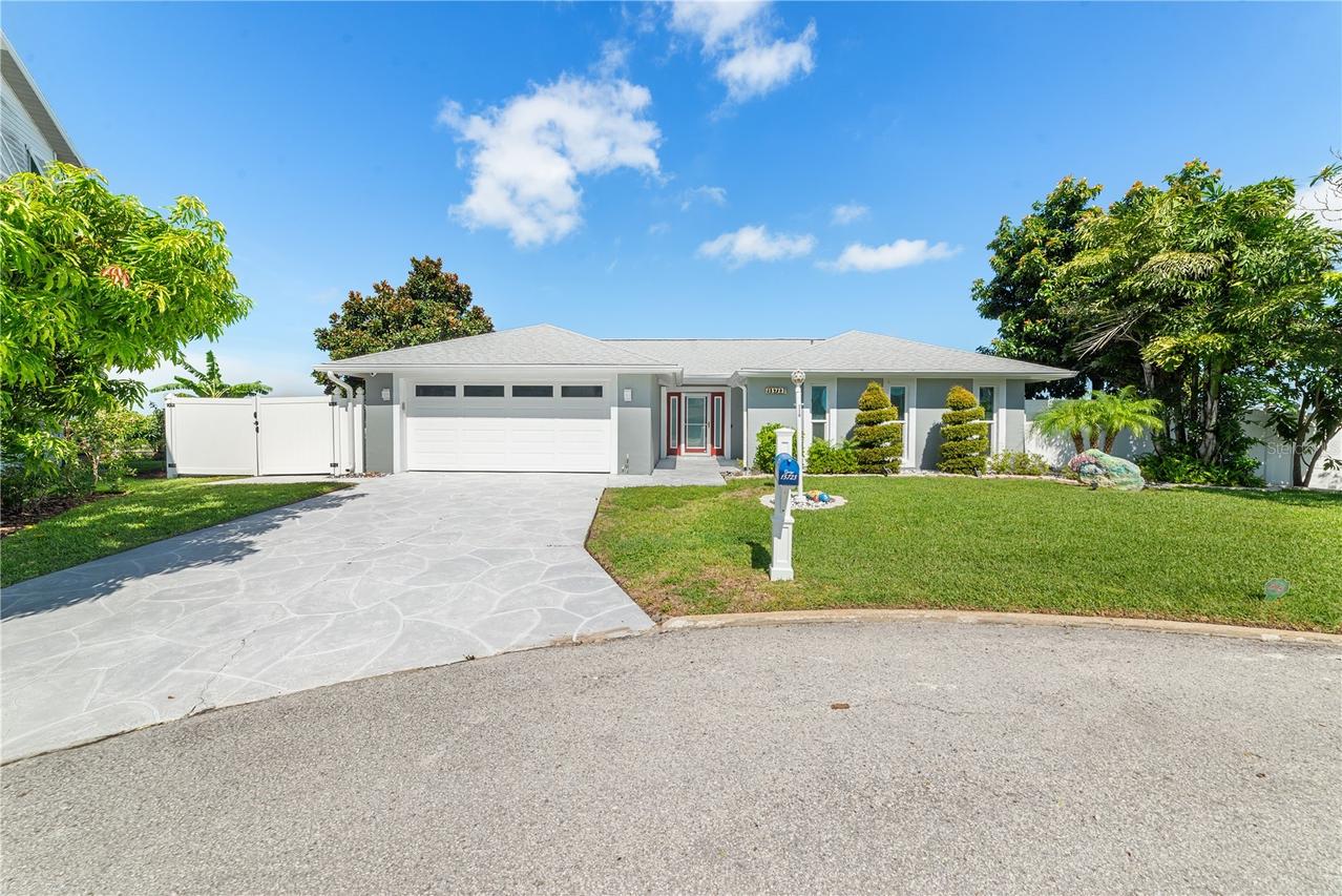 15723 Donzi Dr., Hudson, FL 34667