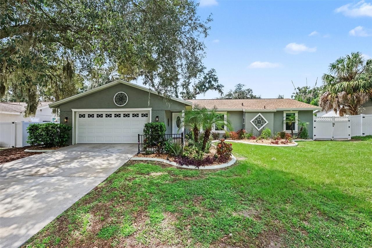 1308 Oakcrest Dr., Brandon, FL 33510