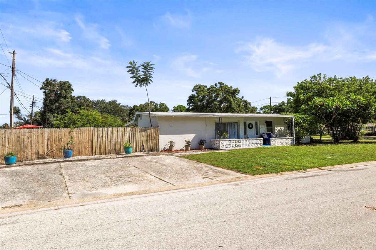 7101 35th Ave., St Petersburg, FL 33710