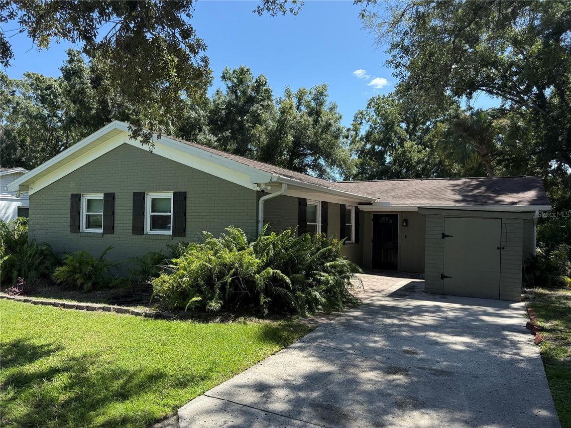 6613 Travis Blvd., Tampa, FL 33610