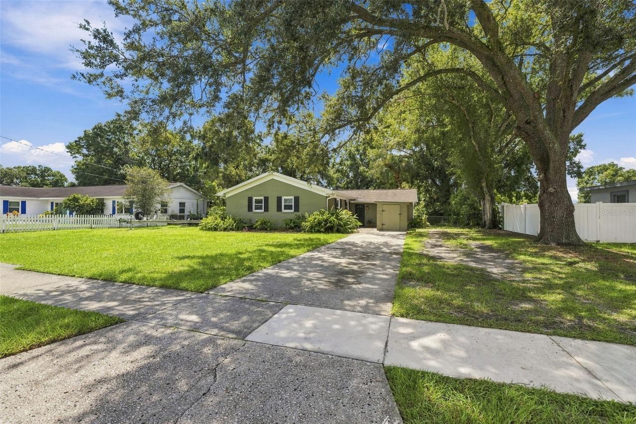6613 Travis Blvd., Tampa, FL 33610