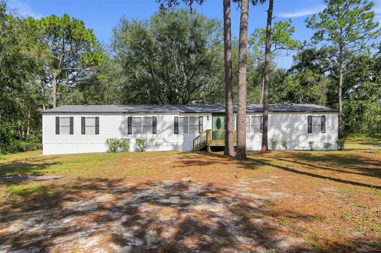 124 Hour Glass Cir., Hawthorne, FL 32640