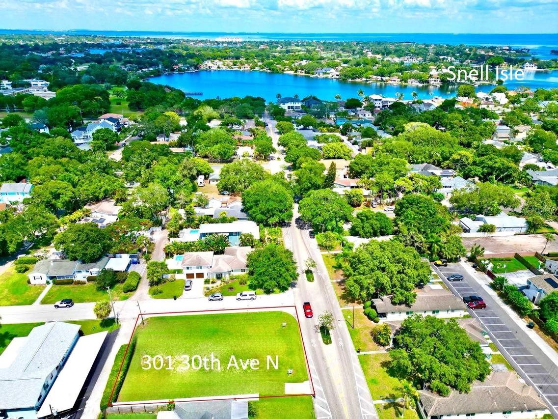 301 30th Ave., St Petersburg, FL 33704