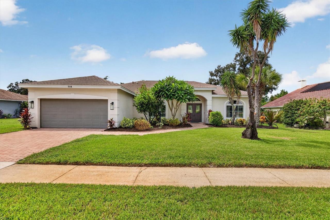 714 Hidden Lake Dr., Tarpon Springs, FL 34689