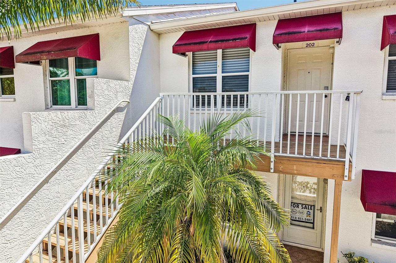 1400 Water View Dr. #202, Largo, FL 33771