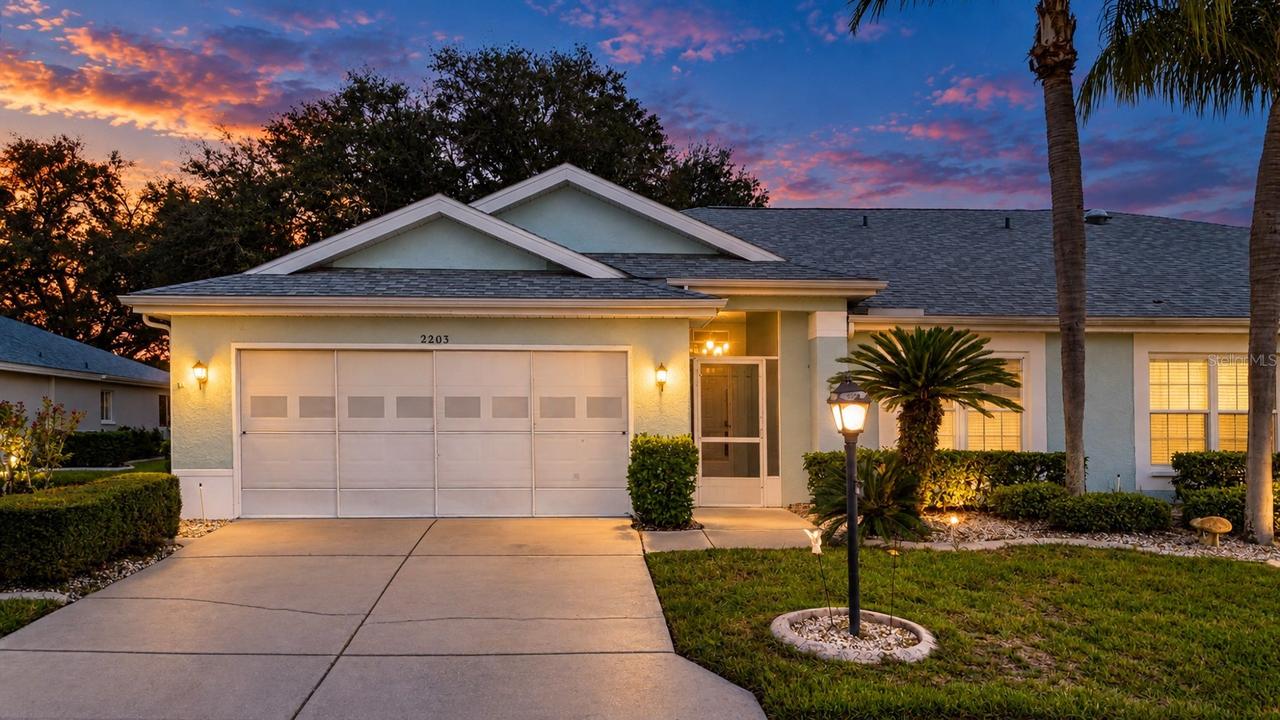 2203 Mayfield Oaks Pl., Sun City Center, FL 33573