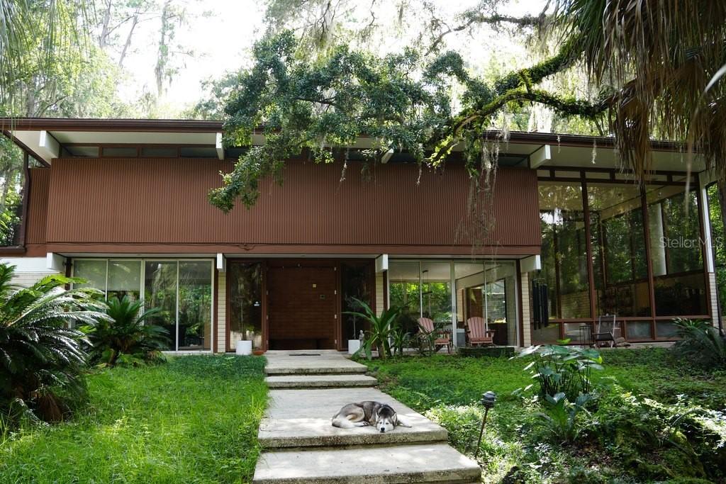 3105 SW 5th Ct., Gainesville, FL 32601
