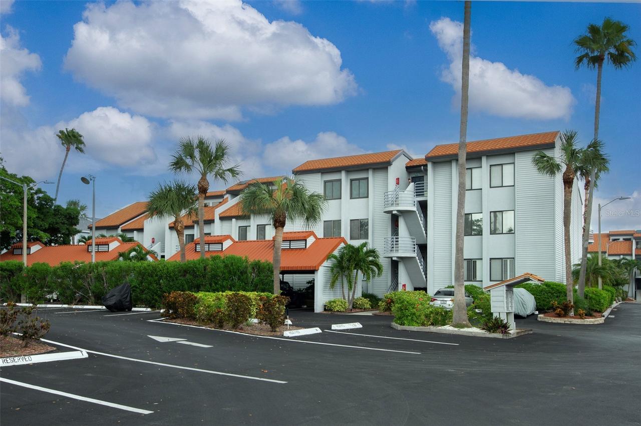 557 Pinellas Bayway #103, Tierra Verde, FL 33715