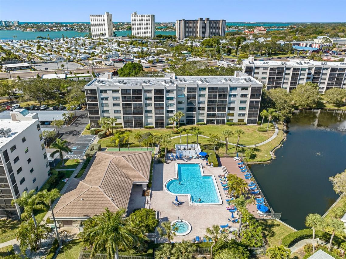 1316 Pasadena Ave. #303, South Pasadena, FL 33707