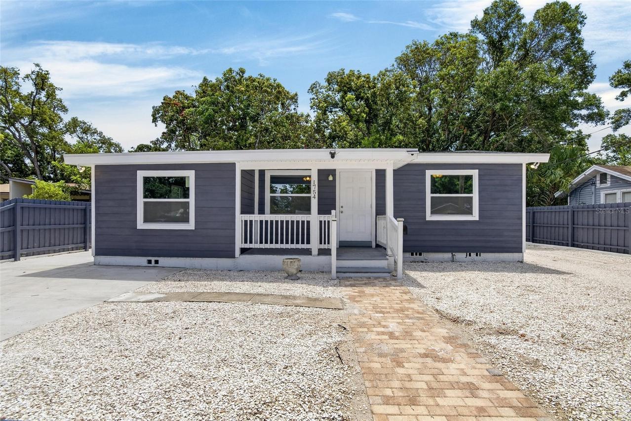1754 27th St., St Petersburg, FL 33712
