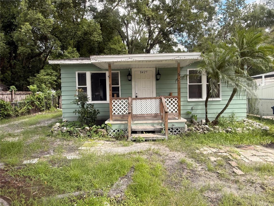 8425 N Jones Ave., Tampa, FL 33604