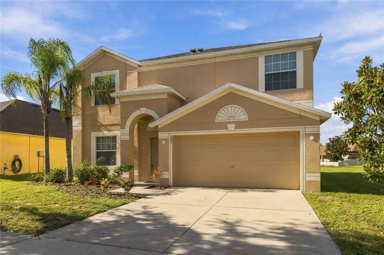 609 Tanana Fall Dr., Ruskin, FL 33570