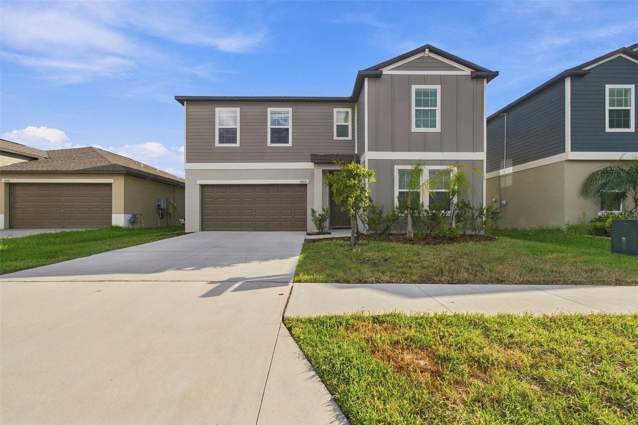 2013 Lanier Rd., Zephyrhills, FL 33541