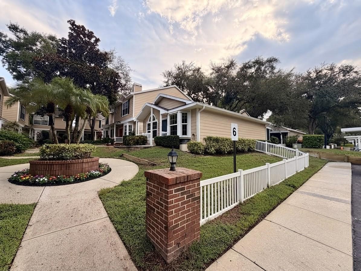 2416 Hounds Tr., Palm Harbor, FL 34683