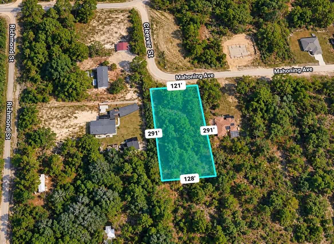 11284 Cleever St., Weeki Wachee, FL 34614