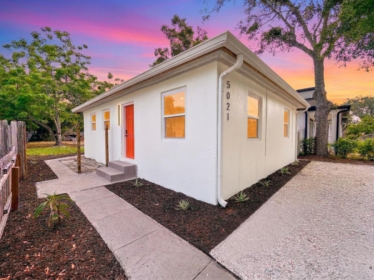 5021 9th Ave., Gulfport, FL 33707