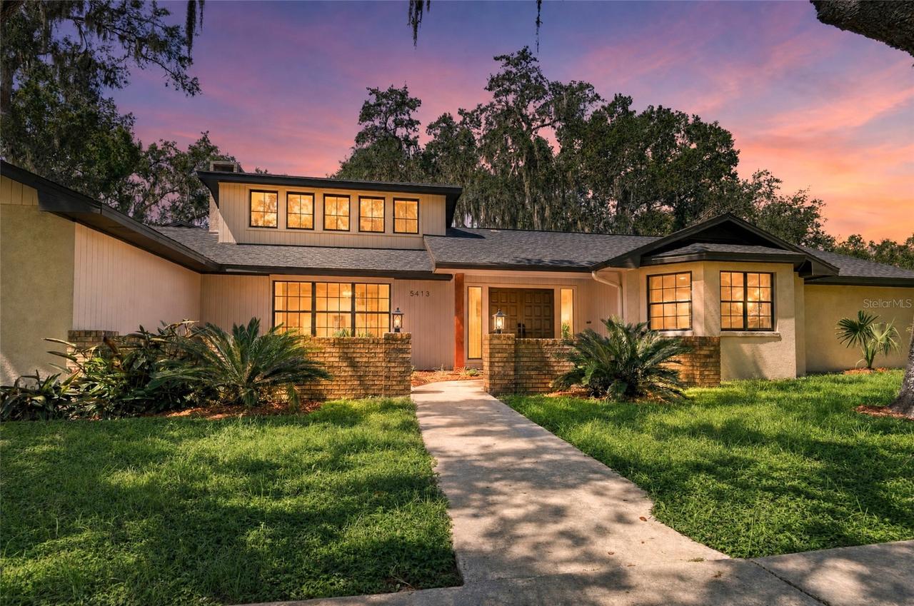5413 Bernadette Dr., Zephyrhills, FL 33541