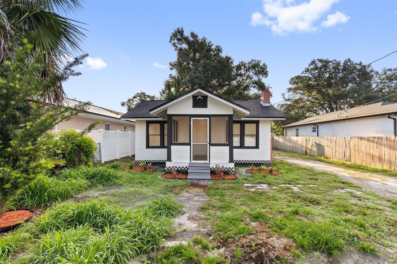 8705 N 13th St., Tampa, FL 33604