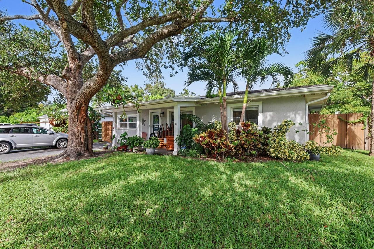 2117 Mary Sue St., Largo, FL 33774