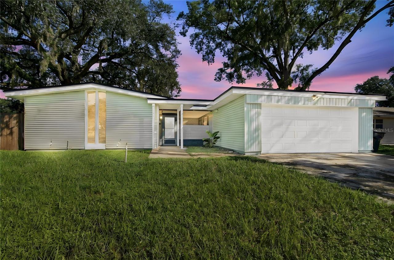 10312 Lake Carroll Way, Tampa, FL 33618