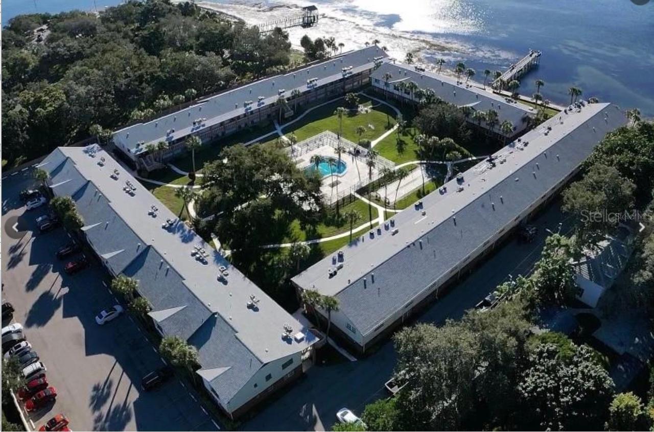 650 Pinellas Point Dr. #240, St Petersburg, FL 33705