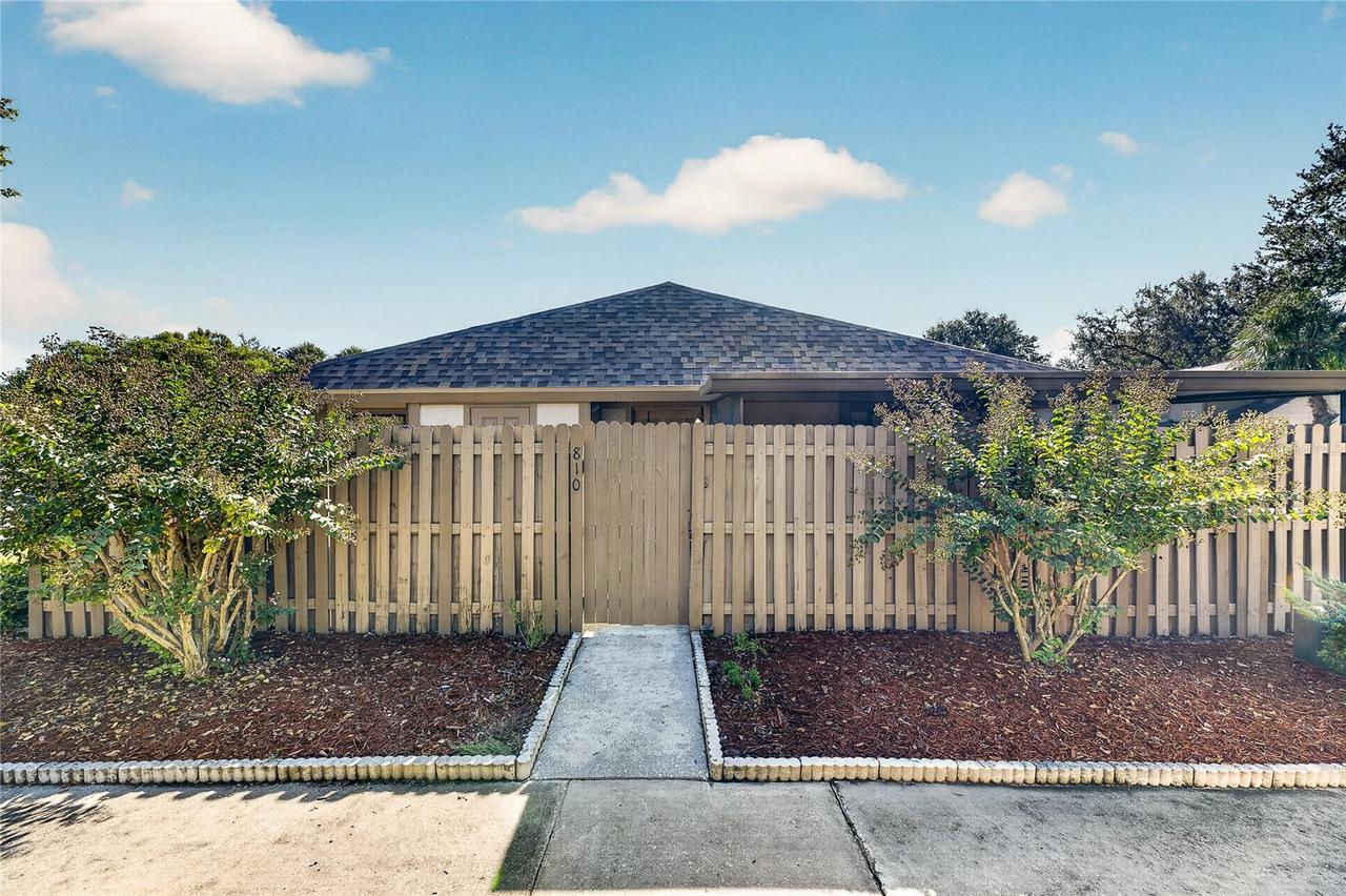 810 Hunters Ct., Brandon, FL 33511