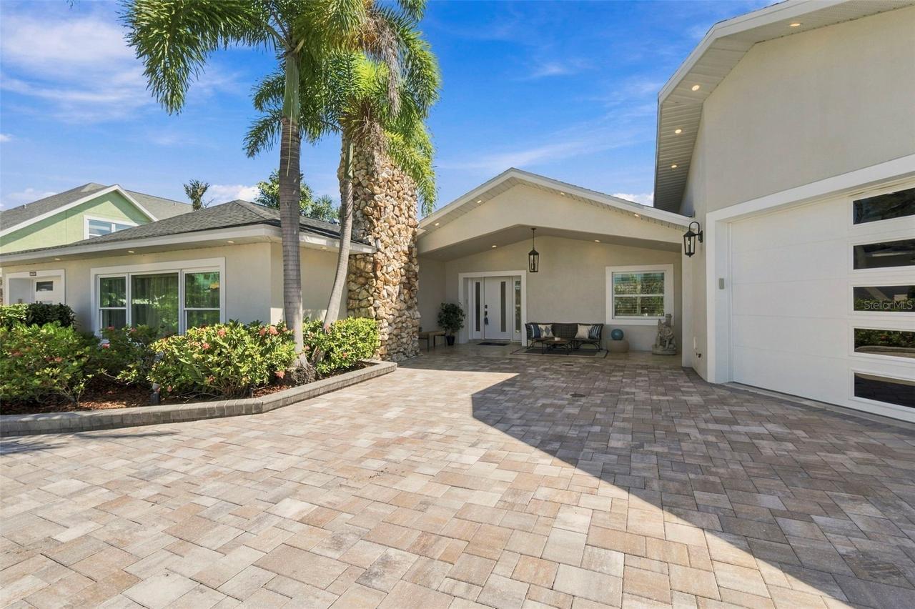 3905 Fontainebleau Dr., Tampa, FL 33634