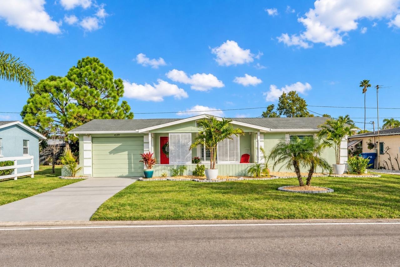 4149 Darlington Rd., Holiday, FL 34691