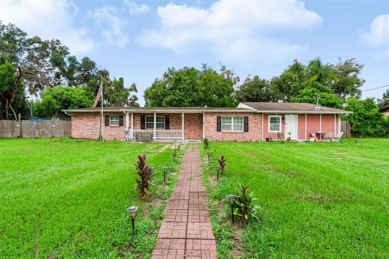 2409 Giddens Ave., Seffner, FL 33584